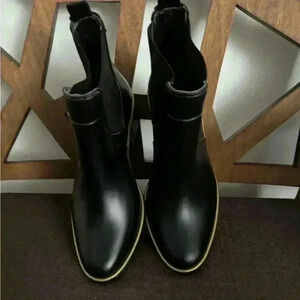 Kate Spade
New York solstice rain boot used like a New